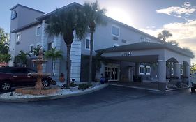 Days Inn & Suites By Wyndham Bonita Springs North Naples